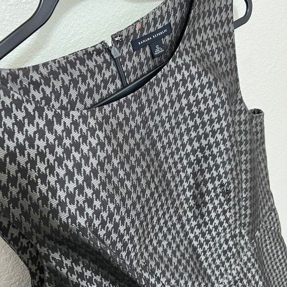 Banana Republic gray and black silk blend Houndstooth sheath dress with pockets - Picture 9 of 10